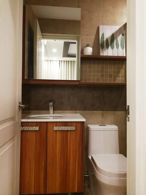 Adria Residences - Emerald Garden - 2 Bedroom Unit For 4 Person Manila Zewnętrze zdjęcie
